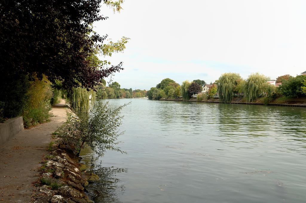 Studios Albri Nogent-sur-Seine Szoba fotó